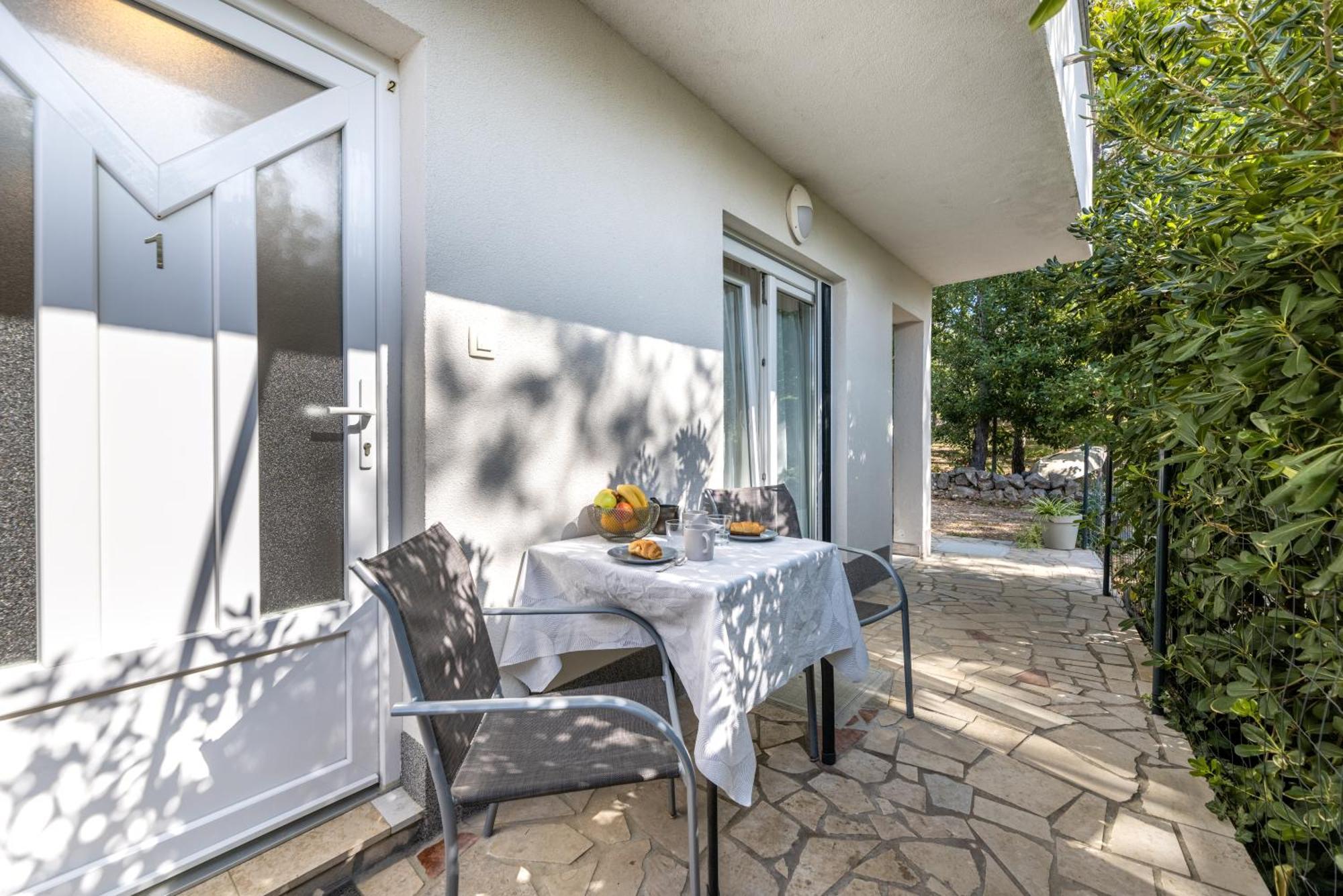 Apartments Lacrima Šilo Exterior foto